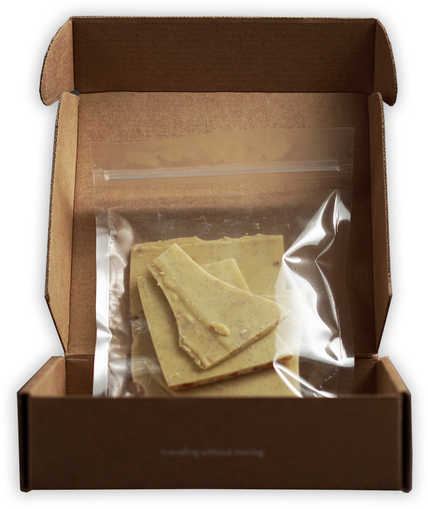 Soma Bark Crème Brûlée 125g: light beige chocolate pieces in bag and box