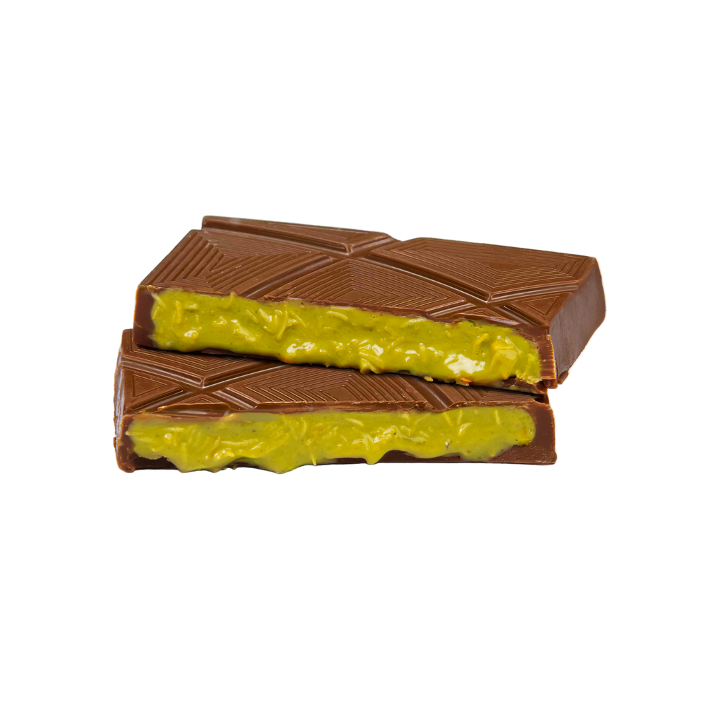 SNAAP Dubai Milk Chocolate 42% by Auro with dark geometric bar and green filling