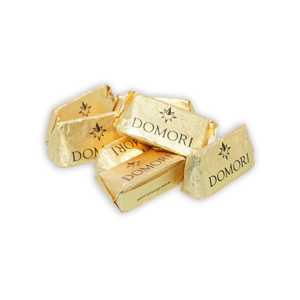 Gold-wrapped Domori Classic Giandujotti Bag with shiny foil and black star logo