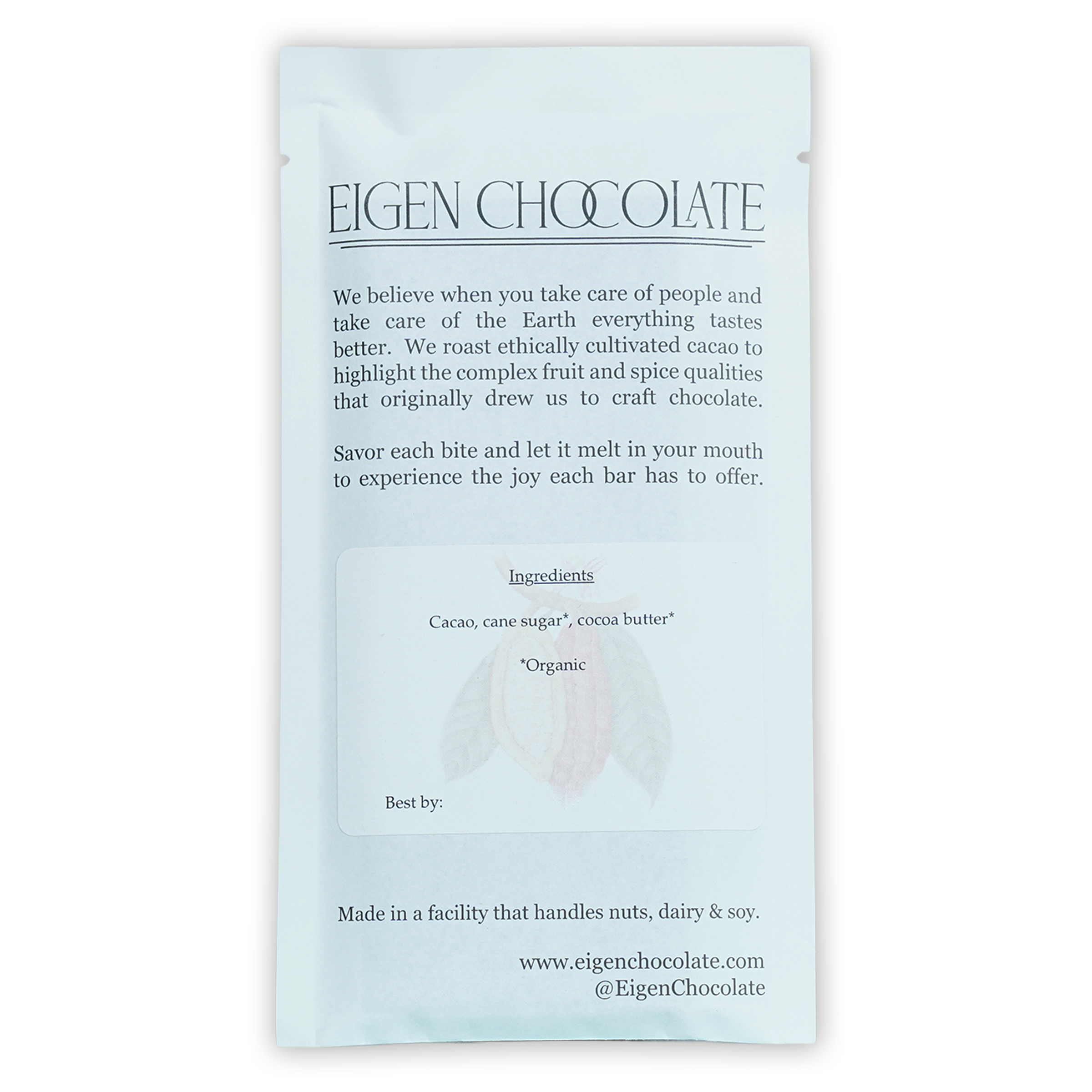 Eigen Dark Chocolate Vietnam Ben Tre 70% minimalist white foil bar