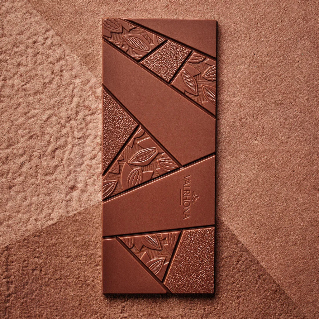Valrhona Grand Cru Jivara 40% milk chocolate bar with embossed cocoa pods