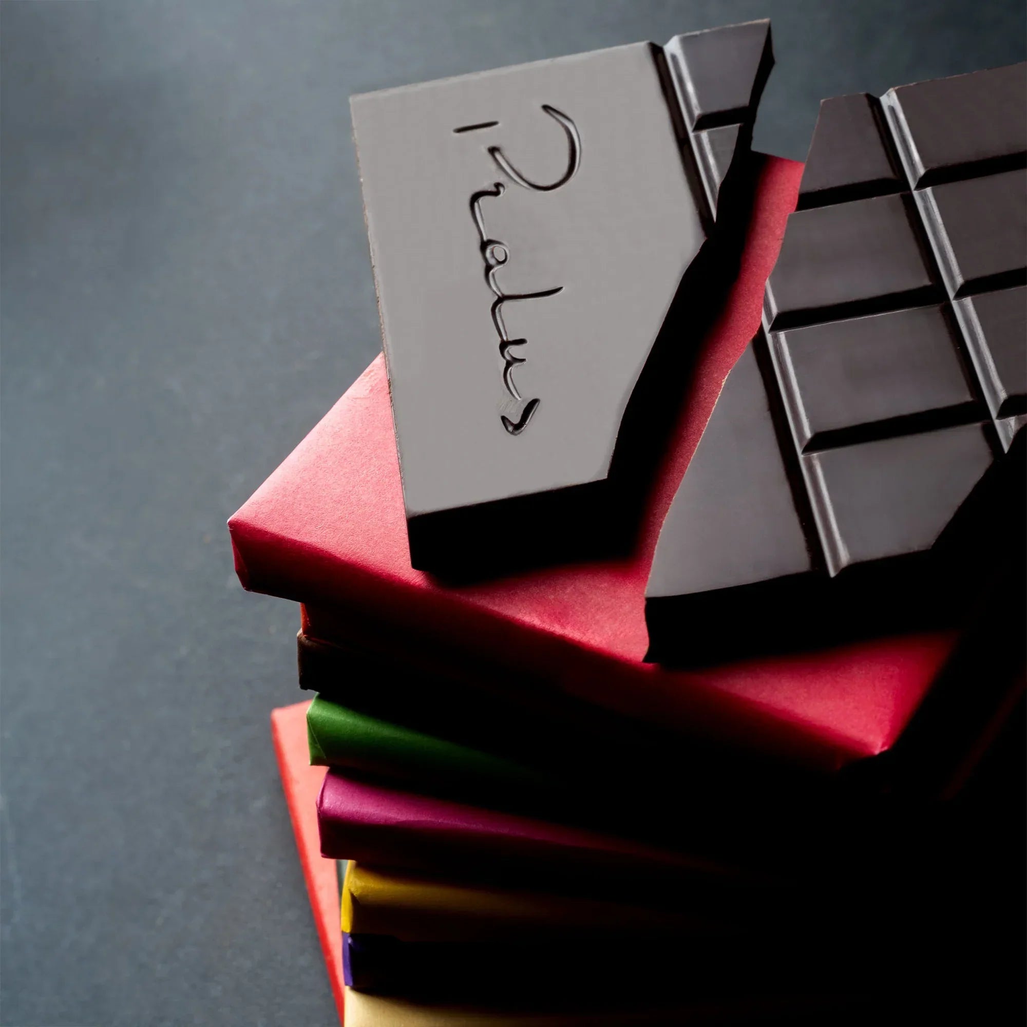 Pralus Pyramide des Tropiques dark chocolate bar with silver foil wrapper