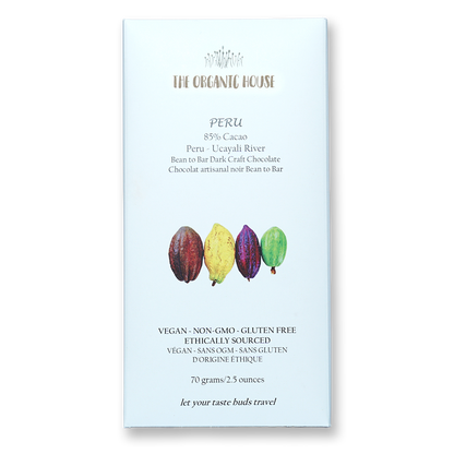 The Organic House Dark Peru Ucayali 85% with cacao pods in front