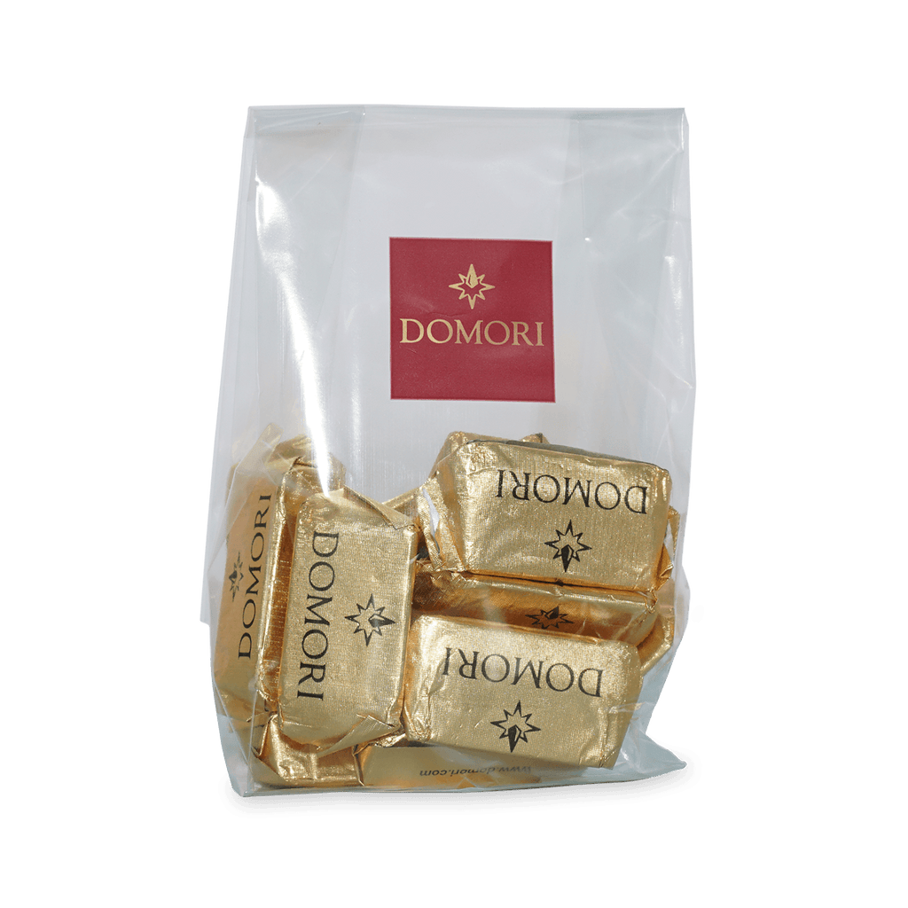 Domori Classic Giandujotti Bag with gold-wrapped chocolates