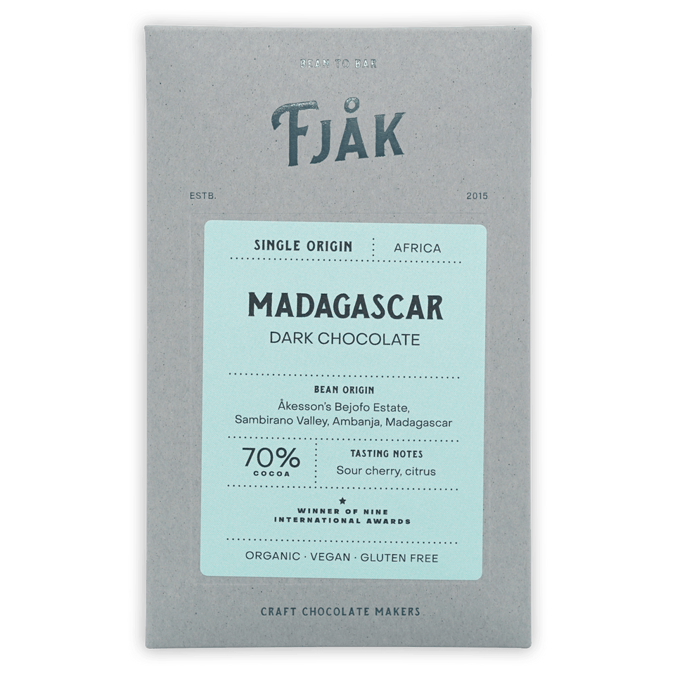 Fjåk Madagascar Dark Chocolate 70% bar in gray blue packaging