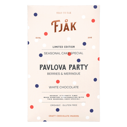 Fjåk Pavlova Party White Meringue w/ Berries (Cake Series)