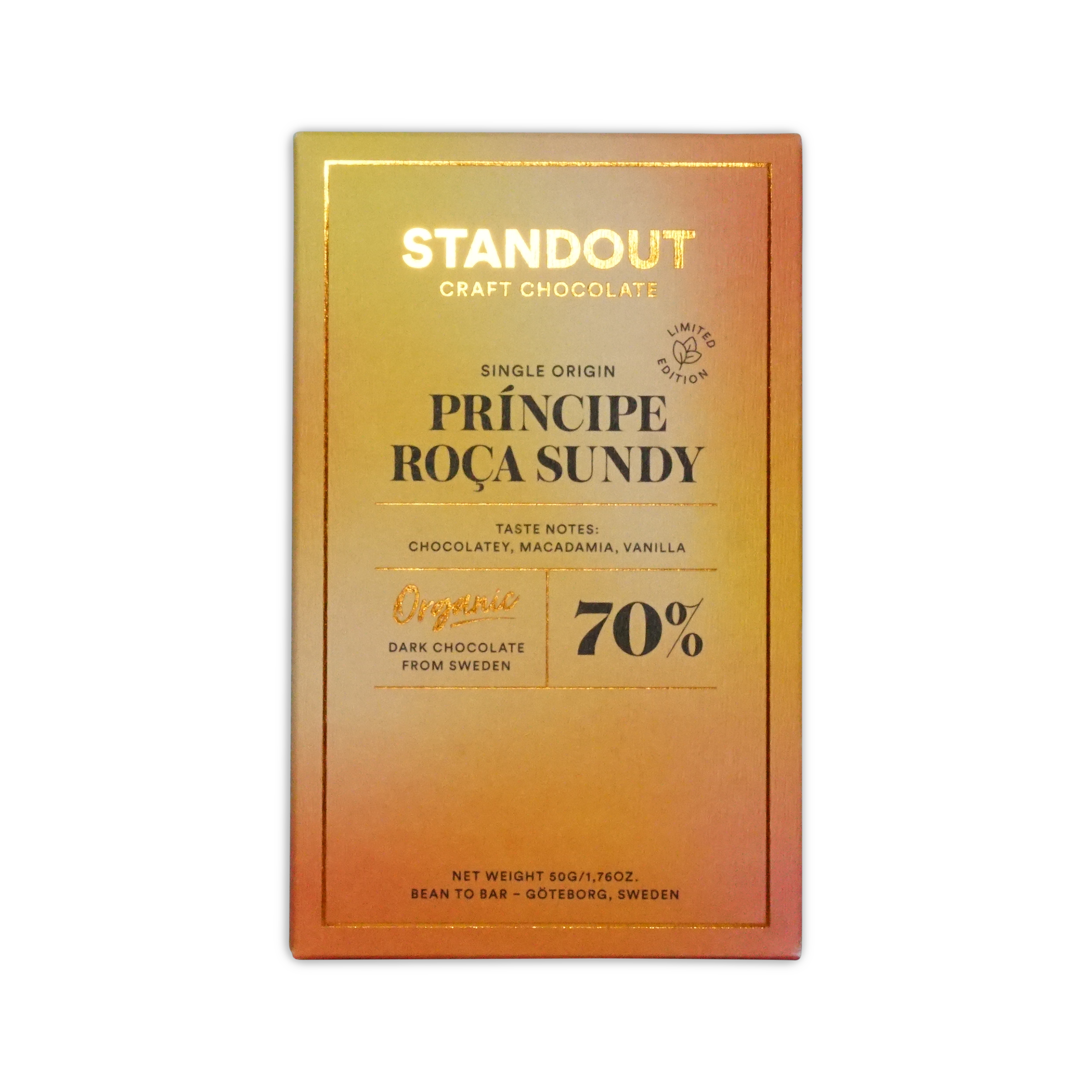 Standout chocolate príncipe roça sundy 70% dark chocolate bar with gradient gold to orange wrapper and black gold text