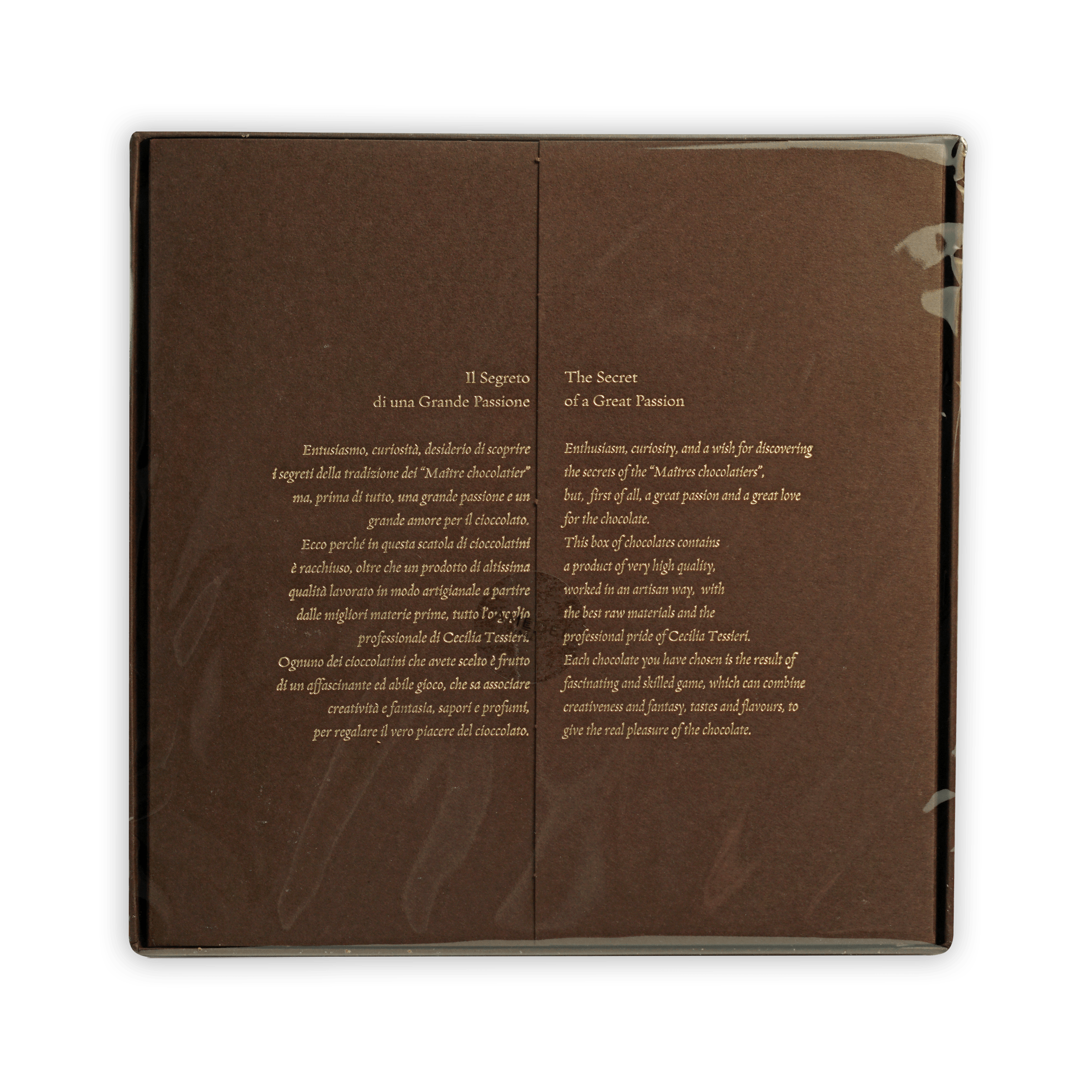 Amedei Pralines Gift Box 16 pcs matte brown with gold foil text