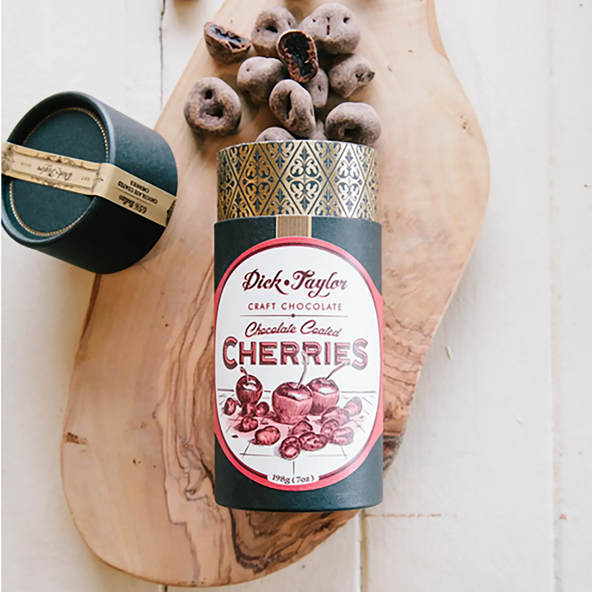 ダークチョコ芯赤10、黒20、タン薄10、黒芯白10 Dick Taylor 65% Dark Chocolate Covered Cherries