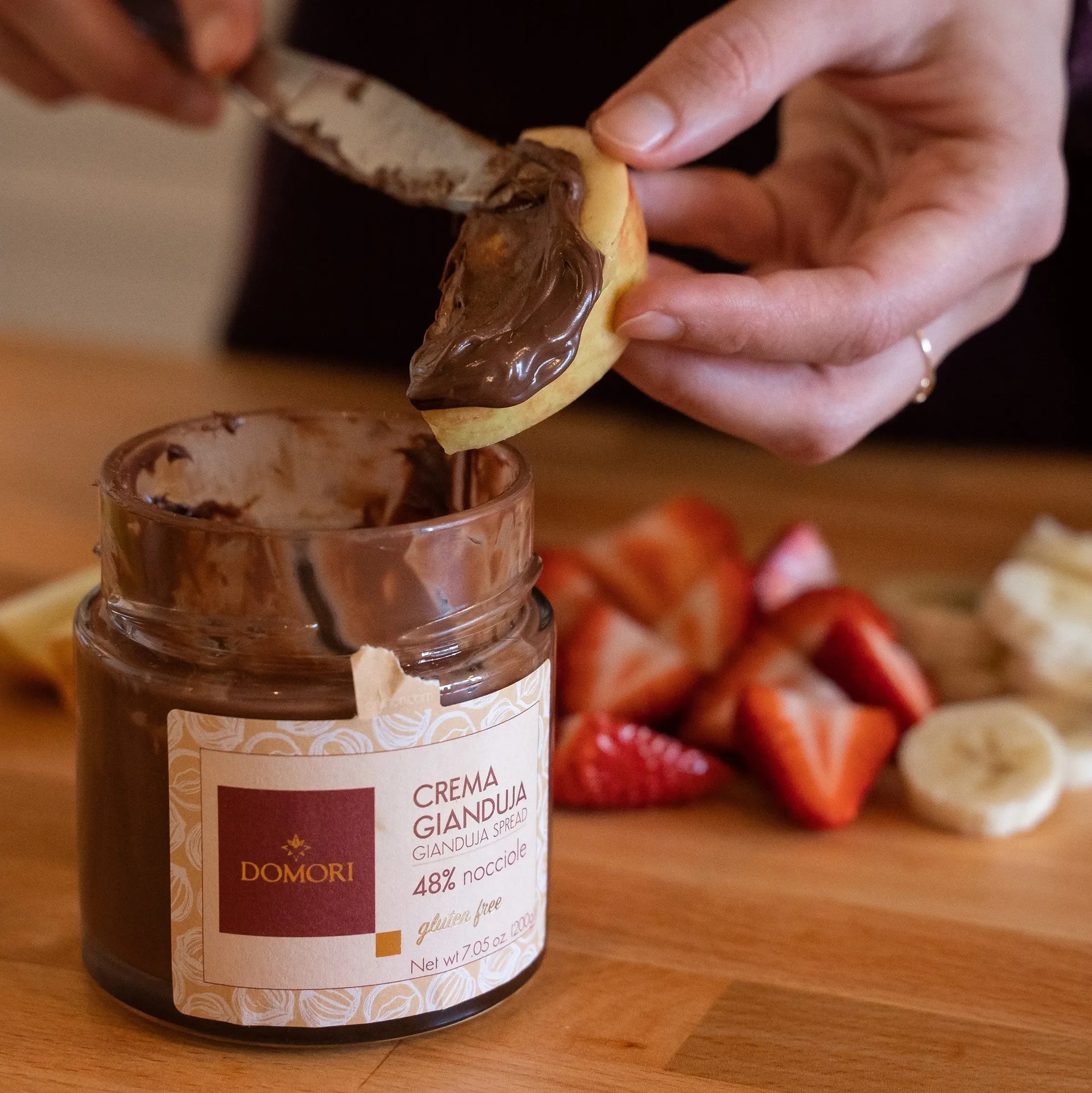 Domori Crema Gianduja chocolate hazelnut spread jar, 48% nuts