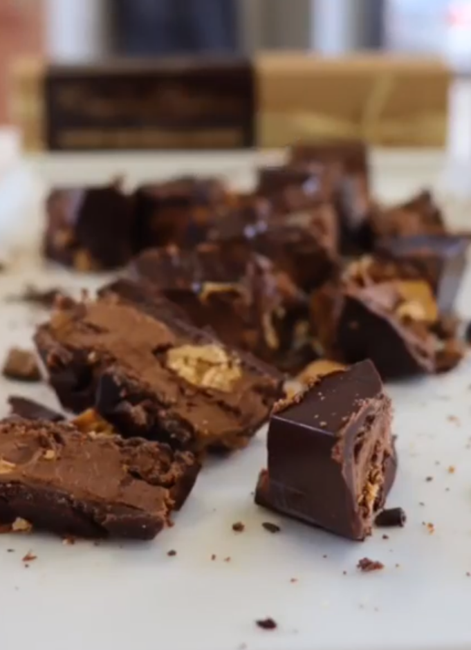Pralus Infernale Noir Praline Bar: dark chocolate fudge with golden nutty filling